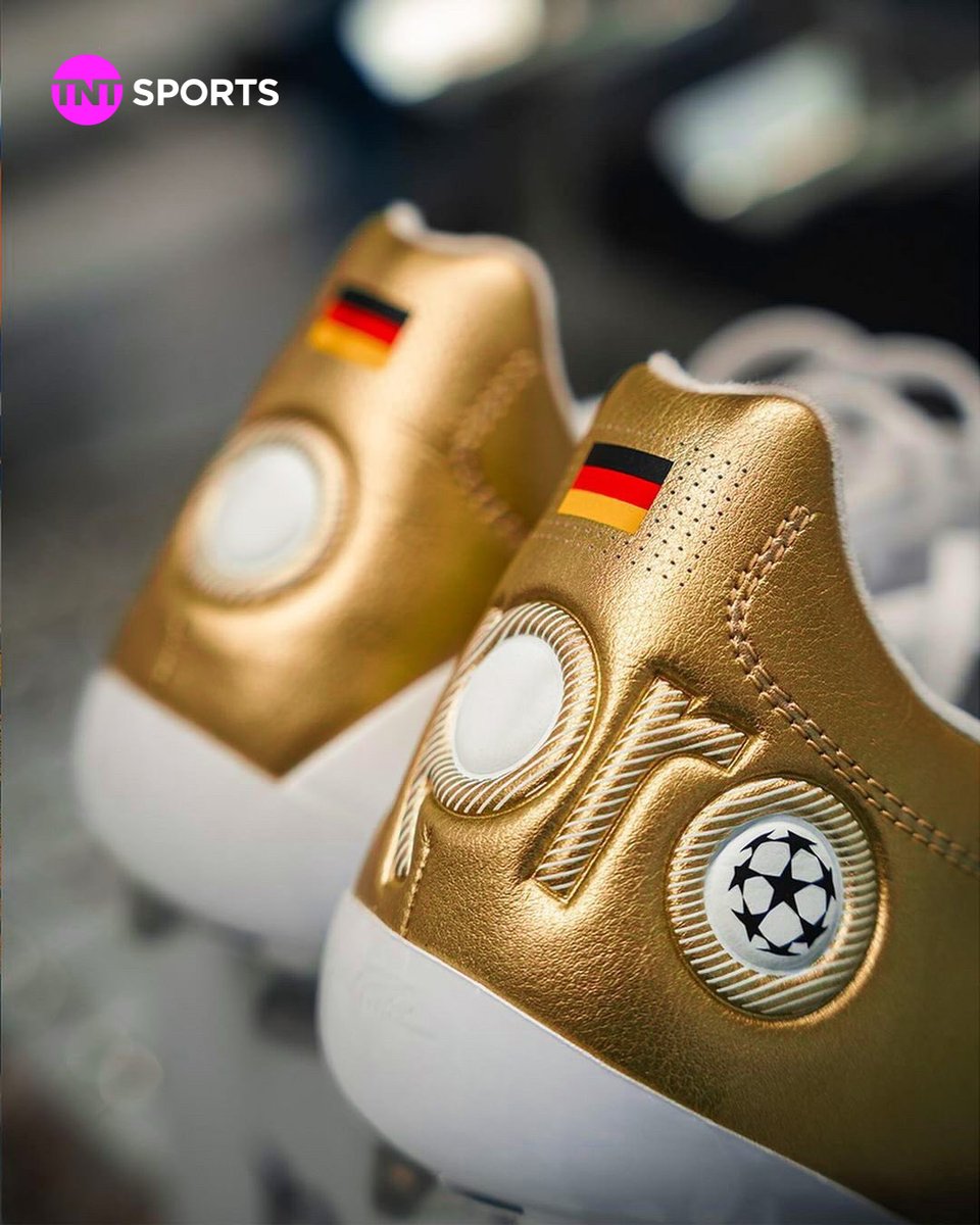 footballontnt's tweet photo. Toni Kroos' boots for his last dance with Real Madrid 😮‍💨

#UCLfinal https://t.co/qR7CuWQ7Sh