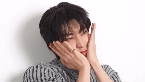 wonwooszone's tweet photo. the cutest https://t.co/MNPo6QLtD8
