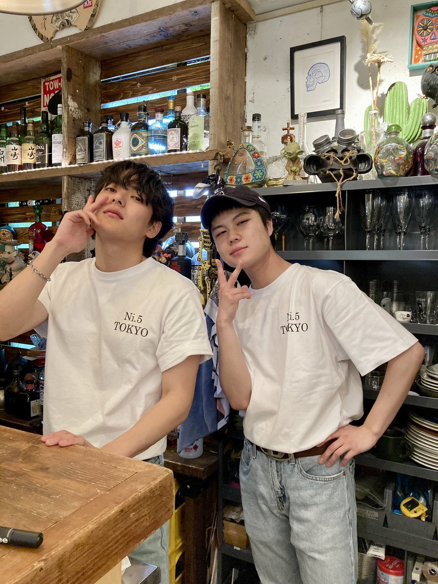 cotanishi02's tweet photo. 今日はNi.5さんの出張カフェ行ってきた☕
今回はパチジミン氏とコラボ🔎✨
レンさんとパチジミン氏とでパチクオズ？でツーショ撮らせていただいた🤗
パチ氏は初めてお目にかかったけど、気さくで面白くてそして可愛いかった〜😆
チェキ券買ってツーショ撮れば良かったなぁ

#Ni5 #パチジミン https://t.co/SUnDcr0Uwb