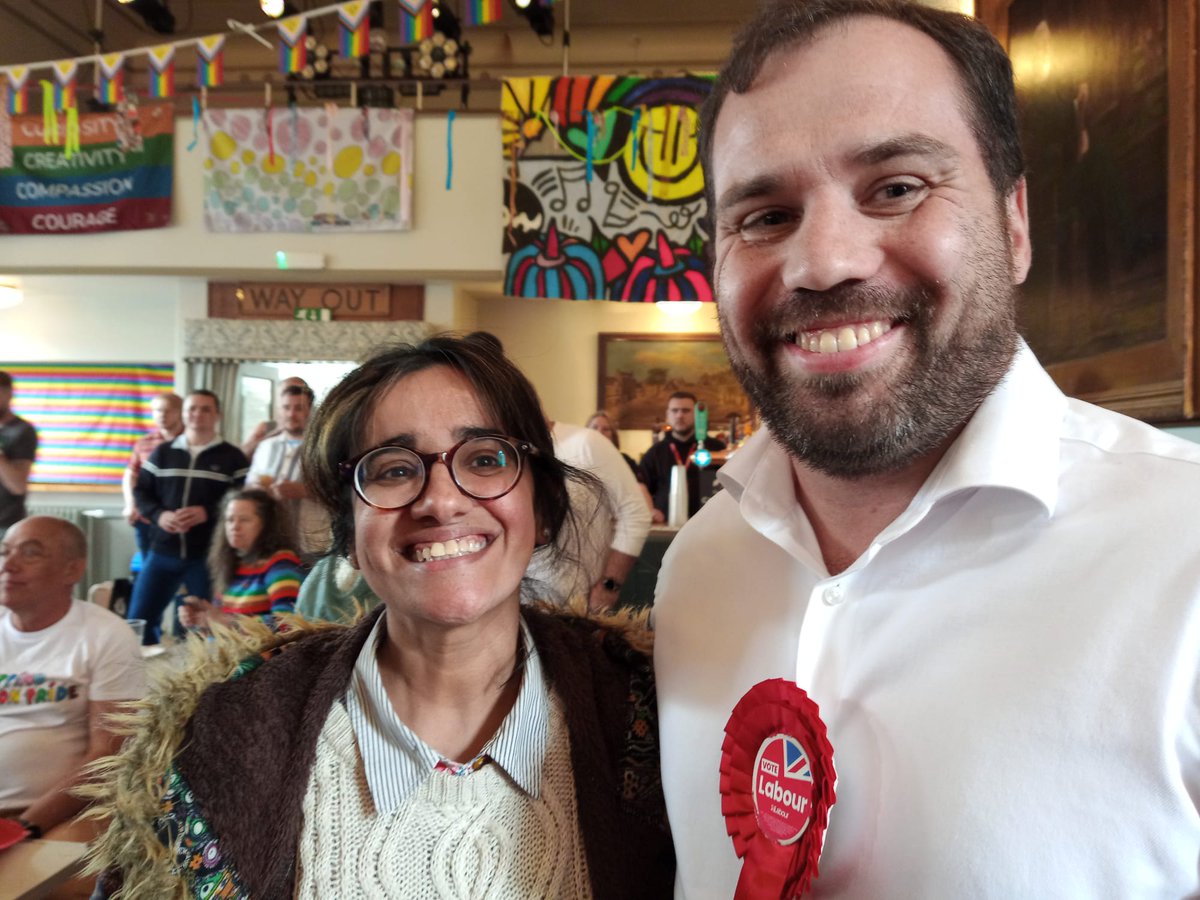 Amazing atmosphere at Pride events in Chipping Norton and Banbury. Lovely to bump into Chippy Larder and @chippylabour legend Rizvana Poole too.