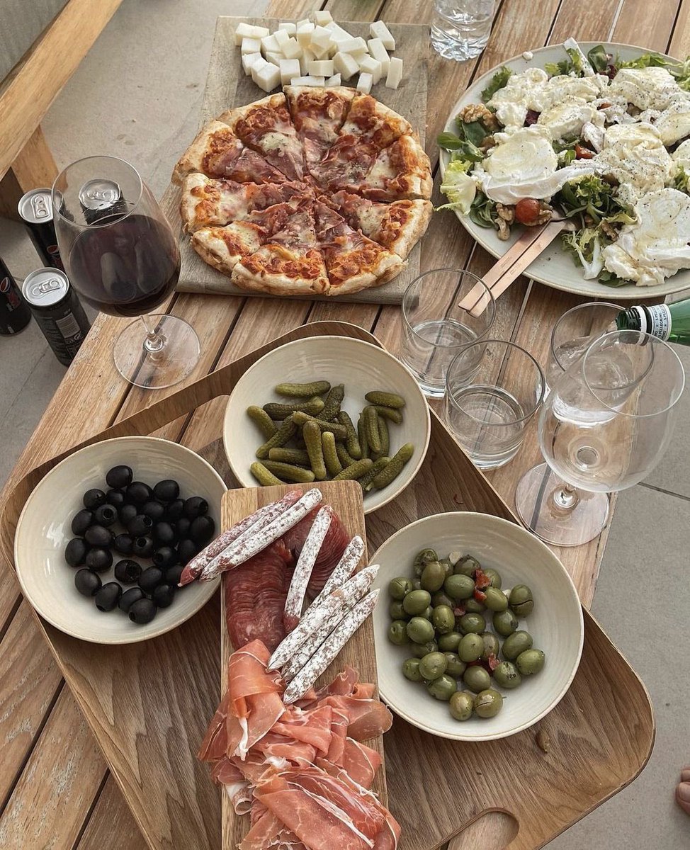 prehlude's tweet image. June