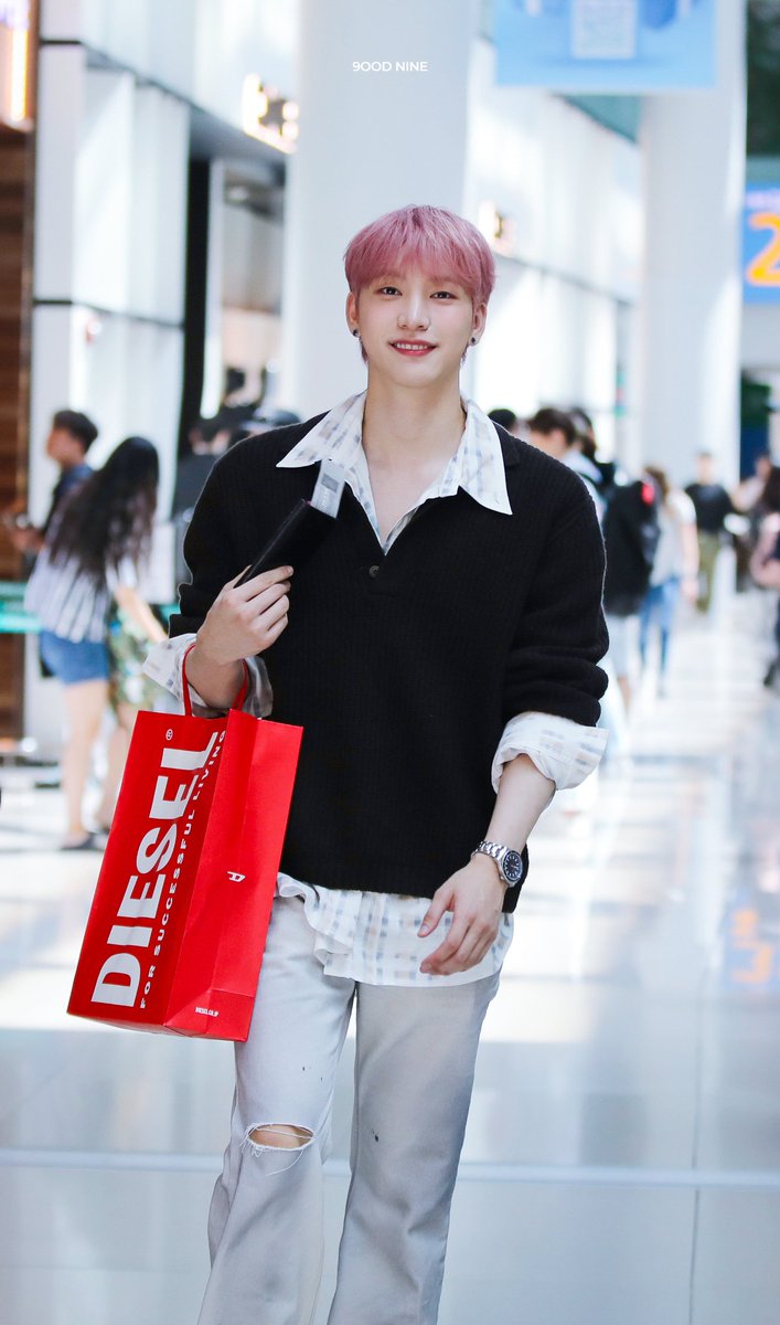 240601 온리원오브 나인🦊
#온리원오브 #나인 #OnlyOneOf #Nine 
#정욱진 #정나인 #ナイン
<a href="/OnlyOneOfmember/">온리원오브</a> 

그대는 선물입니다아
하늘이 내려준~~~~~~