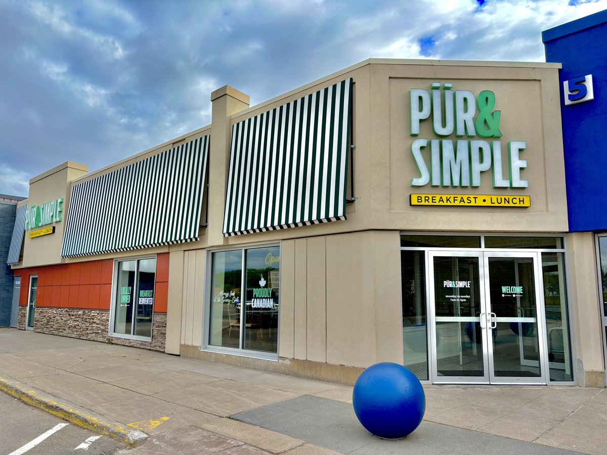 Congratulations to Pür &amp; Simple, who officially opened this week here at Royalty Crossing!