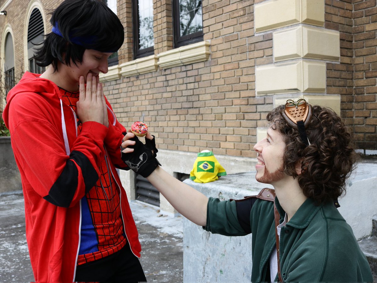 AvitalElizabeth's tweet photo. Happy Pride! 🌈 

Happy proposal anniversary to #guapoduo 🕷️ 🐈 

Enjoy these pictures my husband took of me and my roommate (his partner; they wore my Roier cosplay)

qCellbit: me
qRoier: scarlet_kendall98 on Instagram
📸: curiousalienprod on Instagram
#qsmpcosplay #richarlyson https://t.co/WIEAUNivW9