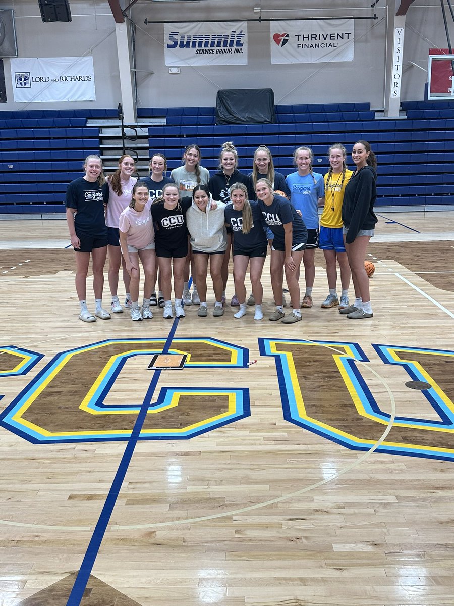 We have the best camp coaches!! #faithfamilybasketball #givingback 
💙💛🐾🏀 <a href="/my_ccu/">Colorado Christian University</a>