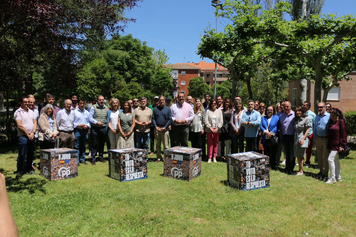 El PP reafirma su compromiso con el medio rural y el sector agrícola y ganadero en un acto en #Peñaranda

🗣️<a href="/CGCarbayo/">Carlos García Carbayo</a> "El <a href="/ppopular/">Partido Popular</a> es el partido del campo y nunca los hemos dejado en la estacada como sí ha hecho el Gobierno de Sánchez".

🔗ppsalamanca.es/el-pp-reafirma…