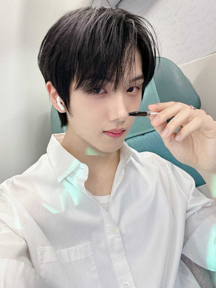 _JSwindy's tweet image. 오나의아기완쟈 얼굴이쥐린다