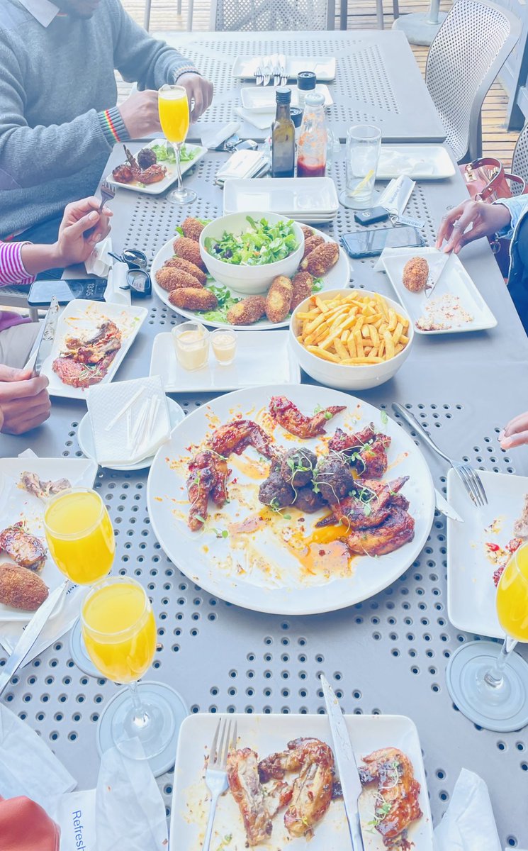 Re ntse re ON! 😍🎉birthday brunch went like….