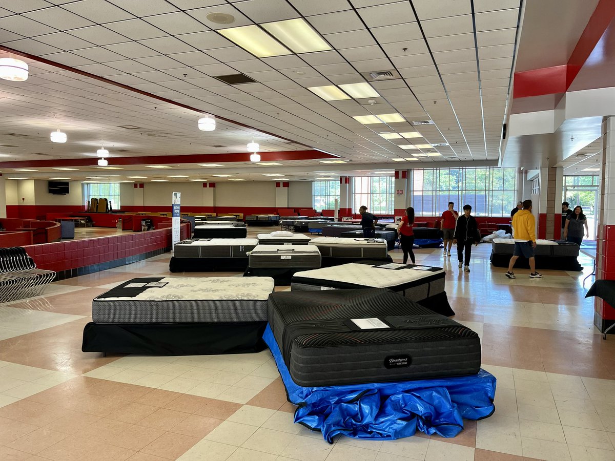 TODAY! The first annual Blair Music Mattress sale is happening in the SAC (cafeteria). Come save 30-50% on top of the line mattresses, including the Purple Bed and Beauty Rest Black. MCPS Employees save an additional 10%!! We’re here til 5:00pm.

@blairprincipal