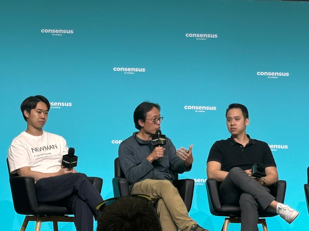 Animoca Brands ✈️TOKEN2049 Dubai 🌴 (@animocabrands) on Twitter photo And just like that, #Consensus2024 has come to an end. We had an amazing time reconnecting with the global web3 community. 💙
Our top highlights included our executive chairman and co-founder <a href="/ysiu/">Yat Siu</a>’s captivating panel with <a href="/adriannewman21/">Adrian</a>(<a href="/Newmangrp/">Newman Group</a>), ( <a href="/mikelaujr/">Michael Lau</a> (<a href="/Bullish/">Bullish</a>), And just like that, #Consensus2024 has come to an end. We had an amazing time reconnecting with the global web3 community. 💙
Our top highlights included our executive chairman and co-founder <a href="/ysiu/">Yat Siu</a>’s captivating panel with <a href="/adriannewman21/">Adrian</a>(<a href="/Newmangrp/">Newman Group</a>), ( <a href="/mikelaujr/">Michael Lau</a> (<a href="/Bullish/">Bullish</a>),