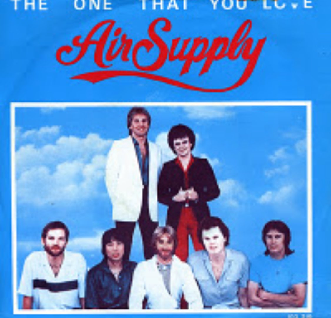 Born Today (June 1)

1950 - Graham Russell
Graham Russell, guitar, vocals for the Australian soft rock band Air Supply who scored the 1980 UK No.11 single 'All Out Of Love' and the 1981 US No.1 single 'The One That You Love'.