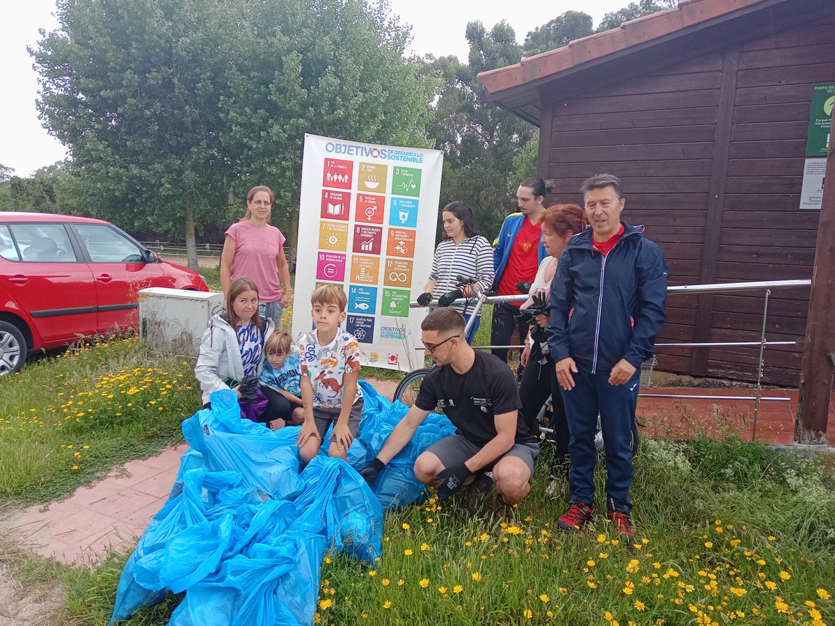 mmscantabria's tweet image. Hoy hemos recogido casi 150 kilos de #basuraleza del entorno de la playa el Regatón de Laredo! Gracias a tod@s por ayudarnos ❤️👏💪 

#Libera1m2 #ProyectoLIBERA #Ecoembes #seobirdlife #Laredo #MMSC #RLSC