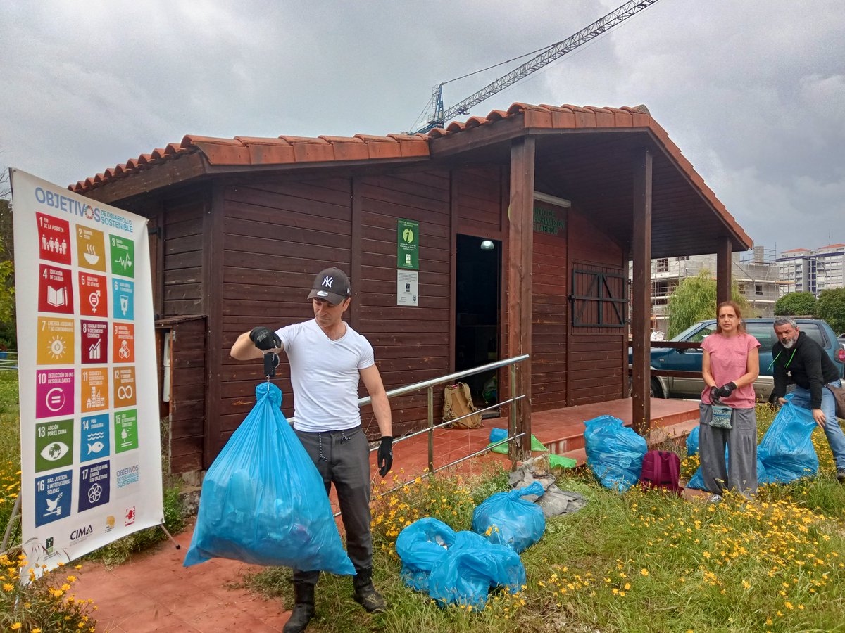 mmscantabria's tweet image. Hoy hemos recogido casi 150 kilos de #basuraleza del entorno de la playa el Regatón de Laredo! Gracias a tod@s por ayudarnos ❤️👏💪 

#Libera1m2 #ProyectoLIBERA #Ecoembes #seobirdlife #Laredo #MMSC #RLSC