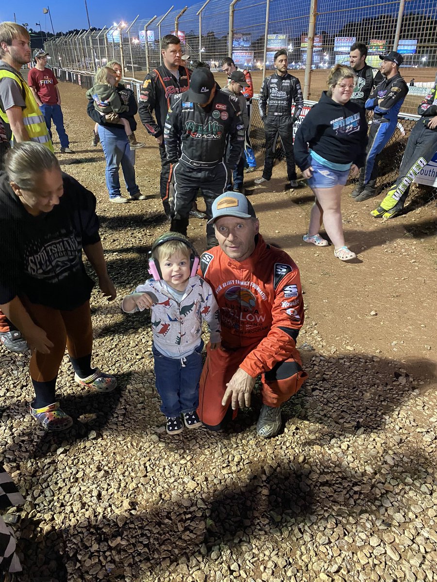_Sammy_412's tweet photo. Dave Blaney chose my little guy to pick for him last night @Lernerville. Thank you, he was so excited to tell me about it afterwards! 
If you were watching, he was also the little guy that was waving the flags during the sprint car wreck 😉 https://t.co/LksOPyYdkO