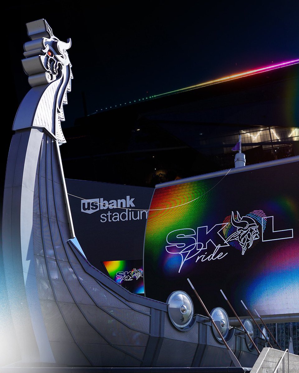 Vikings's tweet photo. Happy Pride Month! ❤️ 🧡 💛 💚 💙 💜 https://t.co/We8jFvkSHC