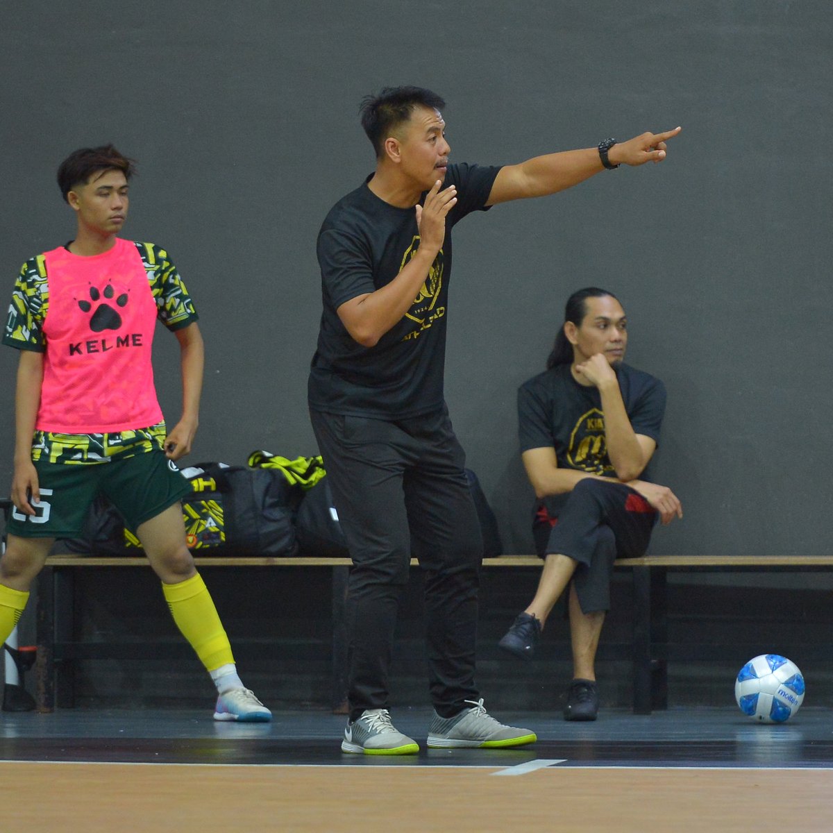 official_kfa's tweet photo. ๐๐ฒ๐น๐ฎ๐ท๐ฎ๐ต ๐ฃ๐ฟ๐ฎ-๐ ๐๐๐ถ๐บ ๐ฎ๐ฌ๐ฎ๐ฐ
Keputusan Perlawanan #1
KEDAH 3-3 PFA ODIN-SARAWAK
โฝ Eikmal Daniel
โฝ Hafiz Ikhmal
โฝ Fauwaz
#KedahFA
#FutsalKedah
#PraMusim2024
#JelajahKL
#PulunKedahPulun https://t.co/5lSgVqFj4D