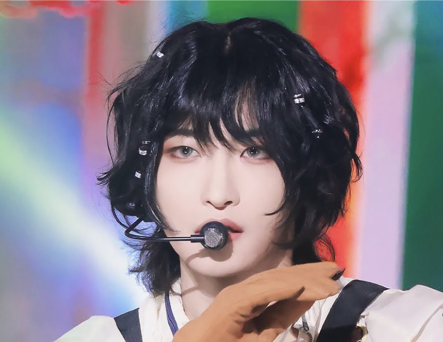 artaem_work tweet media