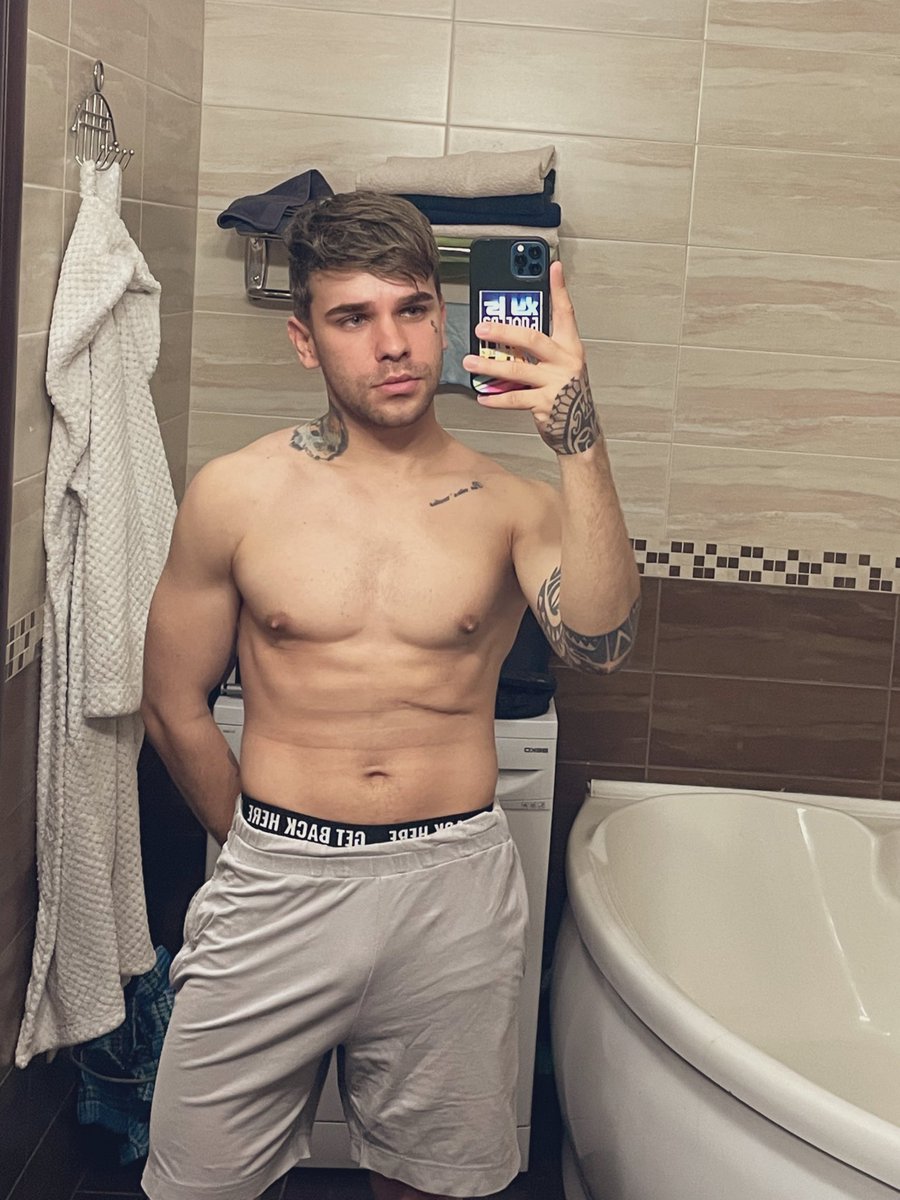 Ти любиш сірі шорти ? 😈
#yenmaple