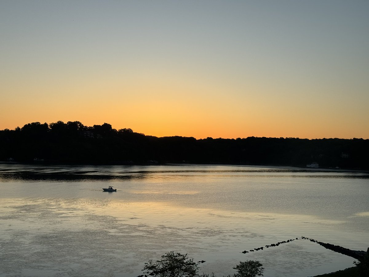 Pre #ASCRS24 quality time with family in nearby Annapolis. Sunset and sunrise. Practicing work-life balance <a href="/ASCRS_1/">ASCRS_1</a>
