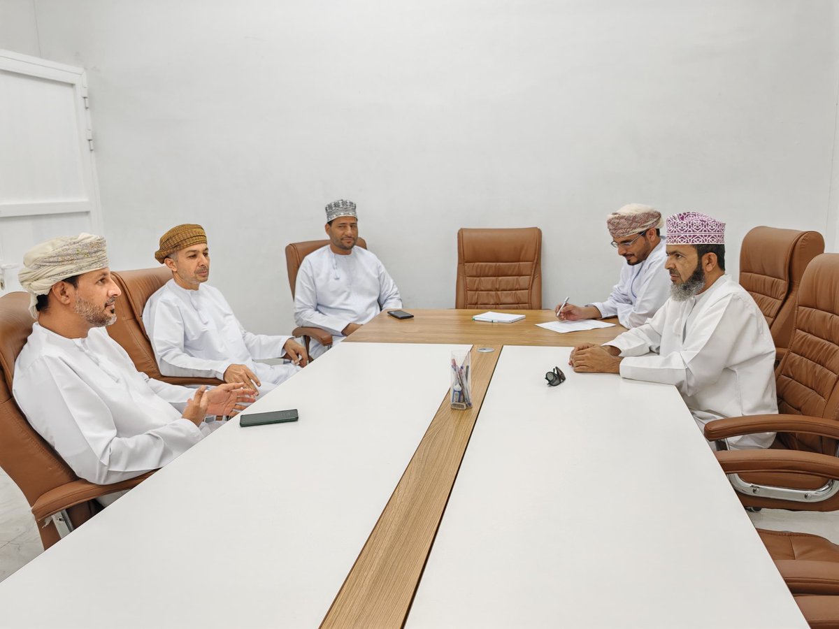 مجلس أولياء الأمور بجعلان بني بوحسن يطلق مبادرة 
"كن مستعداً" بالتعاون مع فريق جعلان بني بوحسن الخيري 
وتأتي هذه المبادرة بهدف تهيئة طلبة الدبلوم العام للعام الدراسي القادم وتنمية مهاراتهم الأساسية في مواد الرياضيات المتقدمة، اللغة الإنجليزية ، الفيزياء، الكيمياء والأحياء.