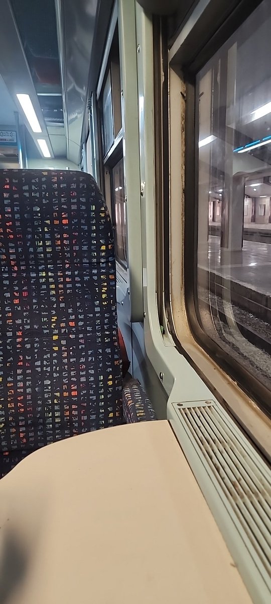 _Mister_Fun_'s tweet photo. @ONCFgroup Please change this train, it's ugly and not efficient, switch to a new concept, no way this is how you welcome tourists,  no air-conditioning,  and service is low ,I hope this train get replaced soon https://t.co/bmRsjZUIzI
