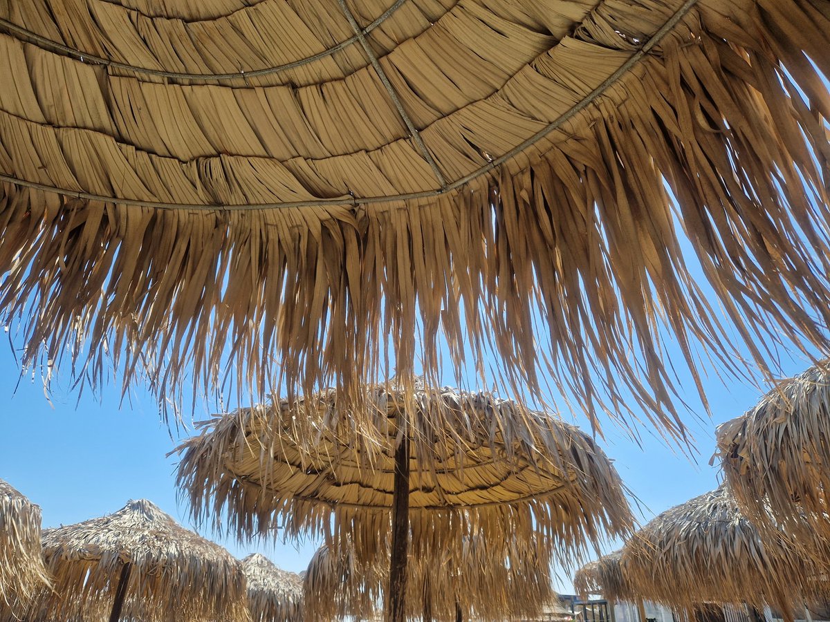 Vickiboukasott's tweet photo. Det blev en dag på stranden 🇬🇷🎶😎👙🍹 #grekland#platanias#greece#semester#holiday# https://t.co/CTZUsb70at