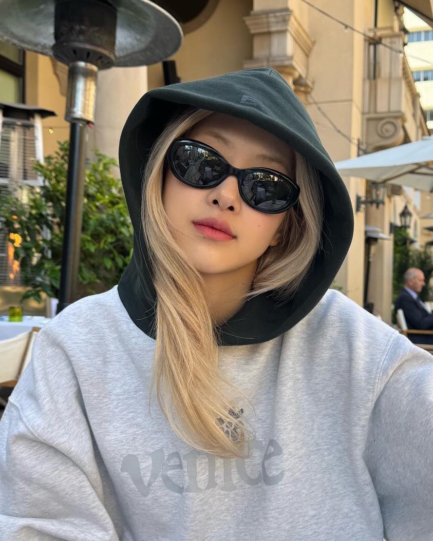 srchaennie_'s tweet photo. ROSEANNE QUIÉN ES ELLA https://t.co/XBWAFX3LuK