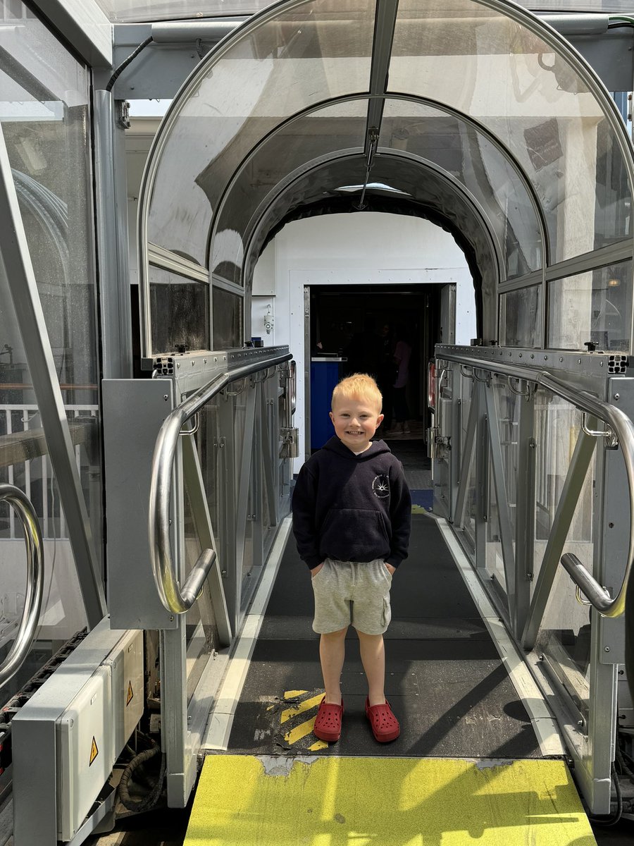 He’s bacckkkkk!! #captainted #iona <a href="/pandocruises/">P&O Cruises</a>