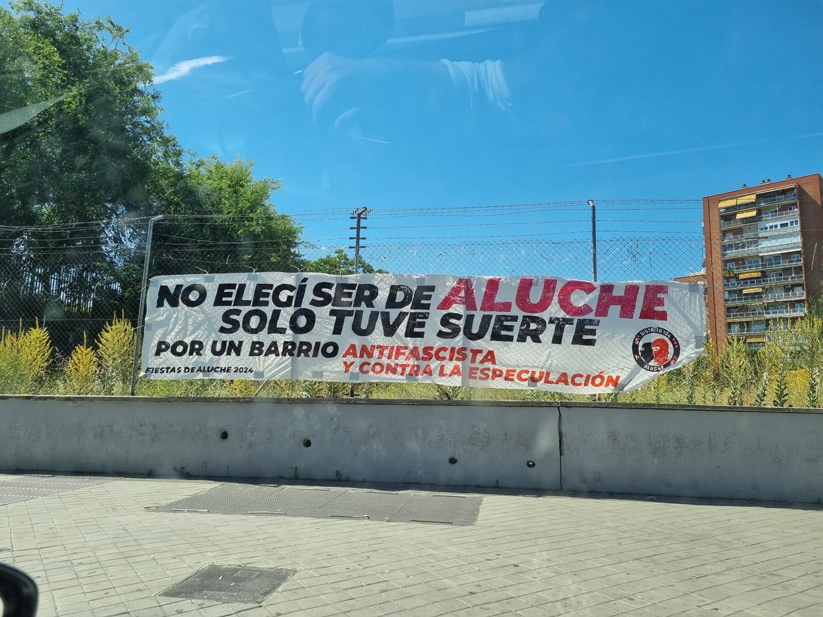 No elegí ser de Aluche.
Solo tuve suerte.
Por un barrio antifascista y contra la especulación
✊️
Gracias <a href="/Distrito104/">D104 - Aluche</a>