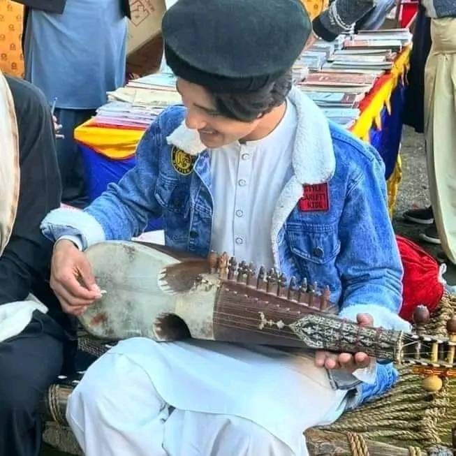 itx_afk_17's tweet photo. I strongly condemn the behavior of University of Malakand.
#Justice4musa
#justice4MusaKhan
#JusticeForMusa
#terminatevc
#terminateprovost
#terminatecheifproctor
#terminatehostelwarden
#justice_for_musa
#UniversityofMalakand
#governerkpk
#shame_on_uom_administration https://t.co/WylYz750hj