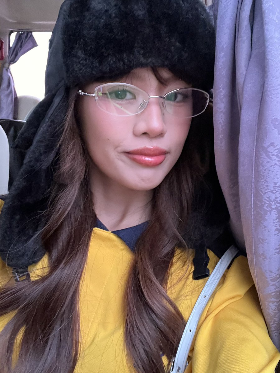 cngclhyss's tweet photo. hello, i’m clei and i’m looking for interactive #moots !

— 06 | she/her | filo
— not new to #stantwt and #kpoptwt
— new to #ppoptwt
— any fandom is welcome !

♡ / ↻ to spread, thank you ! https://t.co/Ym1wzUGI5C