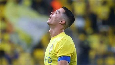 كان كبيراً بما يكفي .. كان أكبر كما يجب. ثنائية النصر، ورونالدو. الروح والدم.  أشياء لا يستطيع أن يوجدها أحد .. إنّها في القلب ومنه.