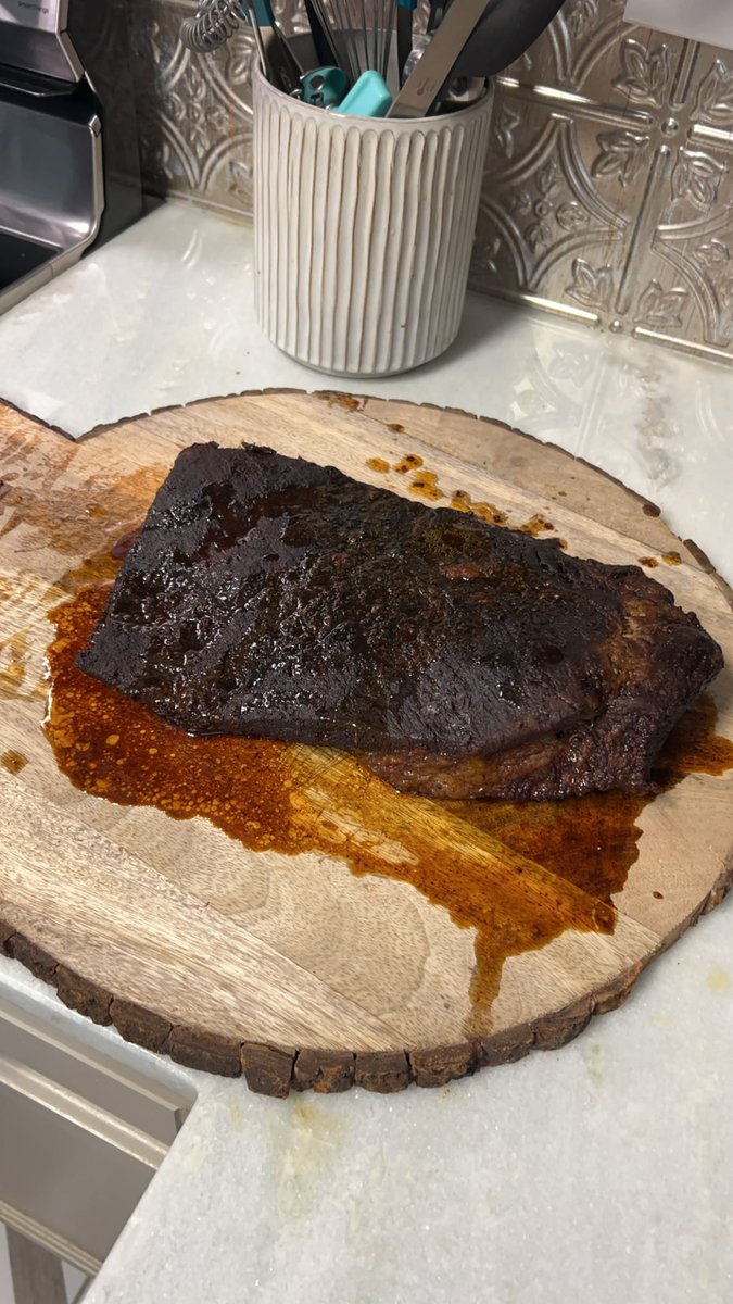 JordanHamrick18's tweet photo. Took @brianhadad @robbiefaulkOn3 advice and did a regional brisket. #hailstate https://t.co/HA7HjDVHtk