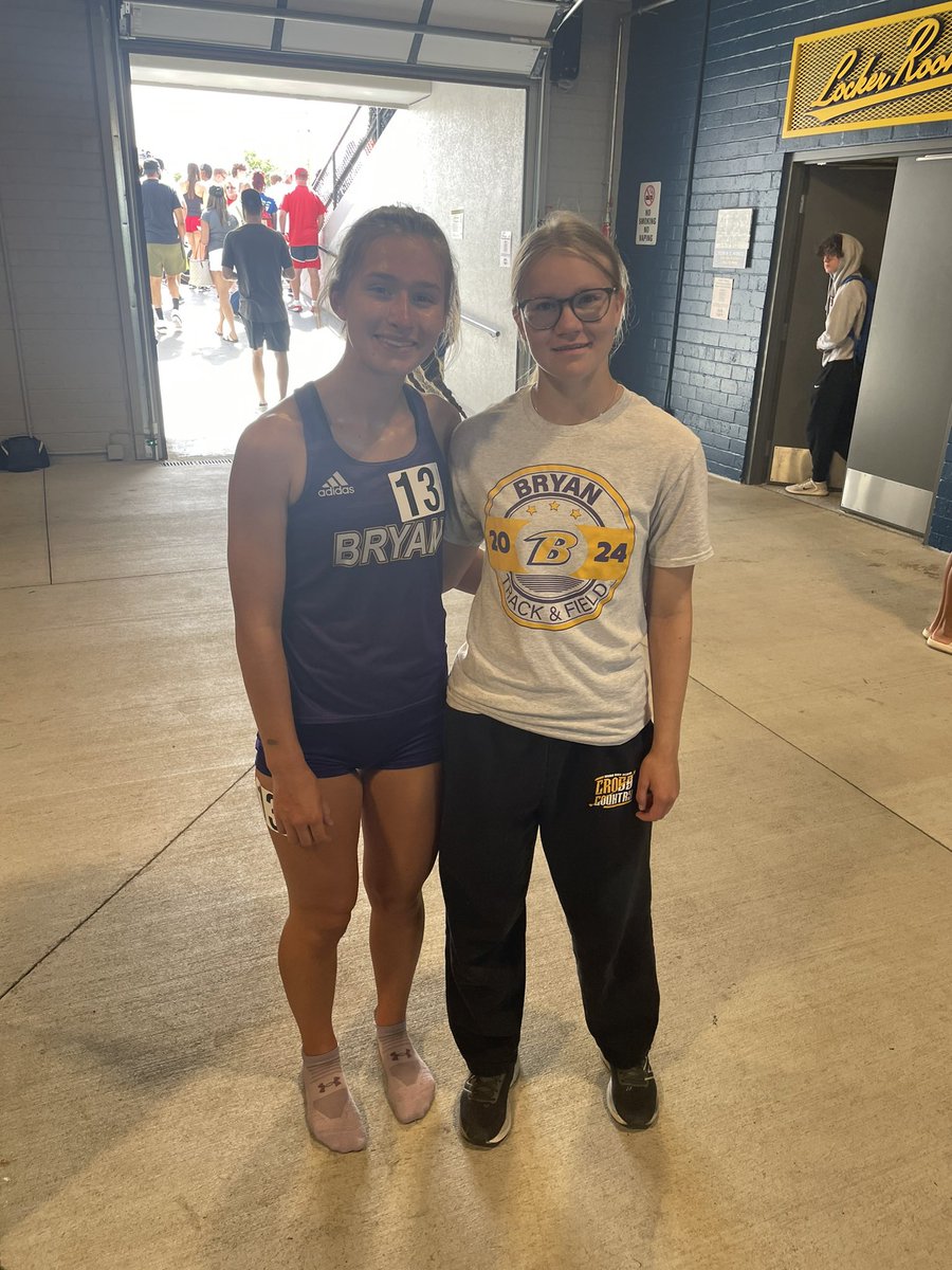 Bryan_Supt's tweet photo. Kate represented #BryanBuilt at State Track battling adversity through a trip in the pack. Nicolette up in a bit in the 3200m. https://t.co/PWVYVIXy7E