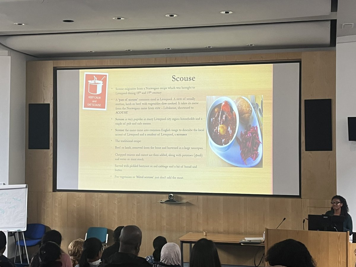 @nirouz now up teaching our #ScouseSchool pupils all about Scouse #Scran 🍲🥧 🍰 Setting us up for our lunch break next! 🐟🍟🫛 @LivHospitals @AlderHey @CCCNHS @WHHNHS @Mersey_Care @LHCHFT #Scouse #SundayRoast #Community #Food #ChickenAndACanOfCoke 😂