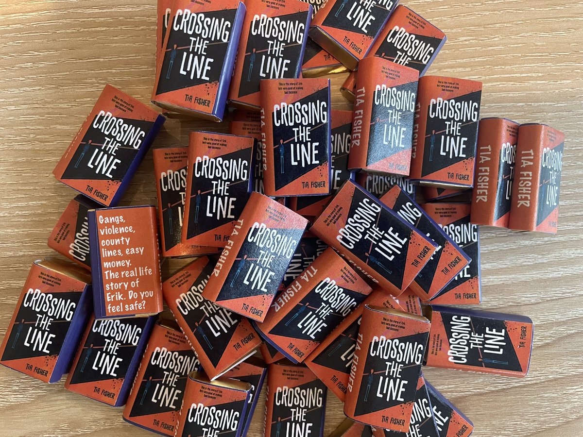 No better way to finish a rollercoaster of a half-term than with a brilliant author event. Students were so engaged. You know you’ve hooked them in when they spend their bus money on a book! Huge thanks @tiafisher_ @ForumBooks @HotKeyBooks #CrossingtheLine