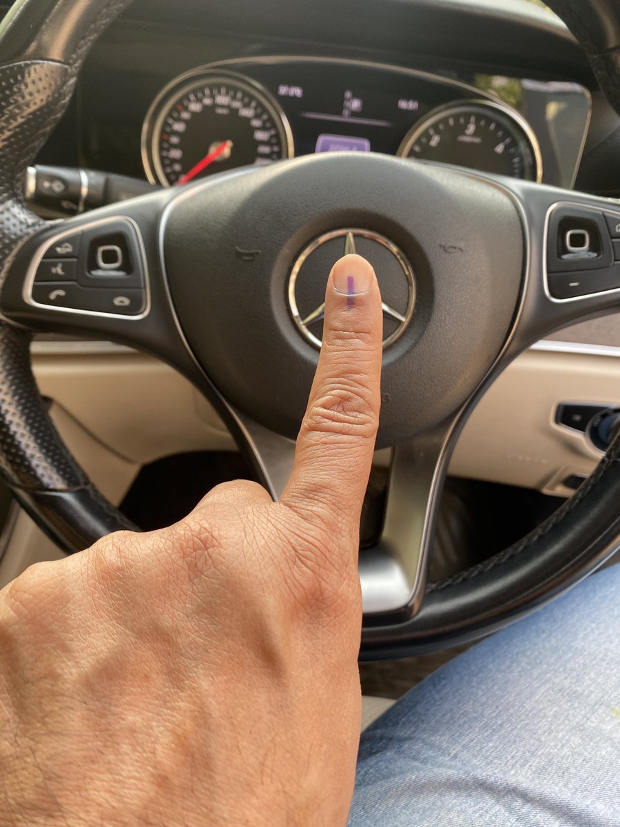 DrParitoshGupta's tweet photo. @DC_Gurugram Thank you for your flawless management. It didn’t take more than 5 min to cast my right / my vote. I am impressed with officials working there tirelessly and efficiently. Thank you once again. 🙏🏻 @ECISVEEP @PMOIndia @DC_Gurugram https://t.co/d8V7OhJ1sH