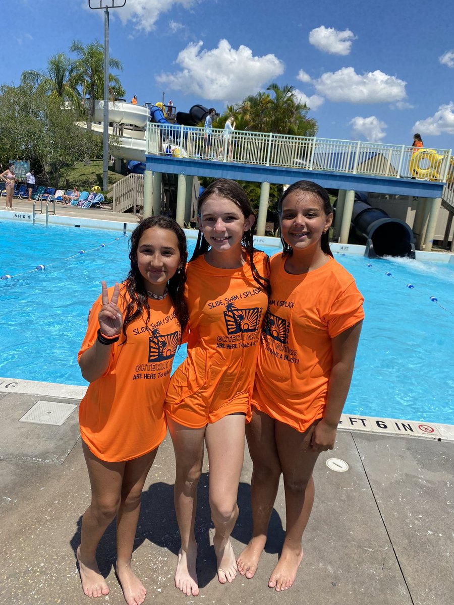 Gateway_Gators's tweet image. #GatewayGators🐊 5th grade Sunsplash end of year trip!! #LeeSchools