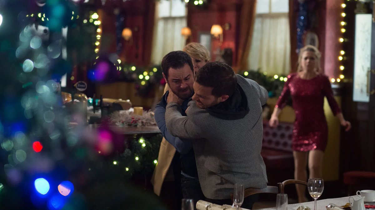 wattspanesar's tweet photo. 🚨 2014 HAS ARRIVED ON IPLAYER 🚨 

#EastEnders https://t.co/muW6a0dJ91