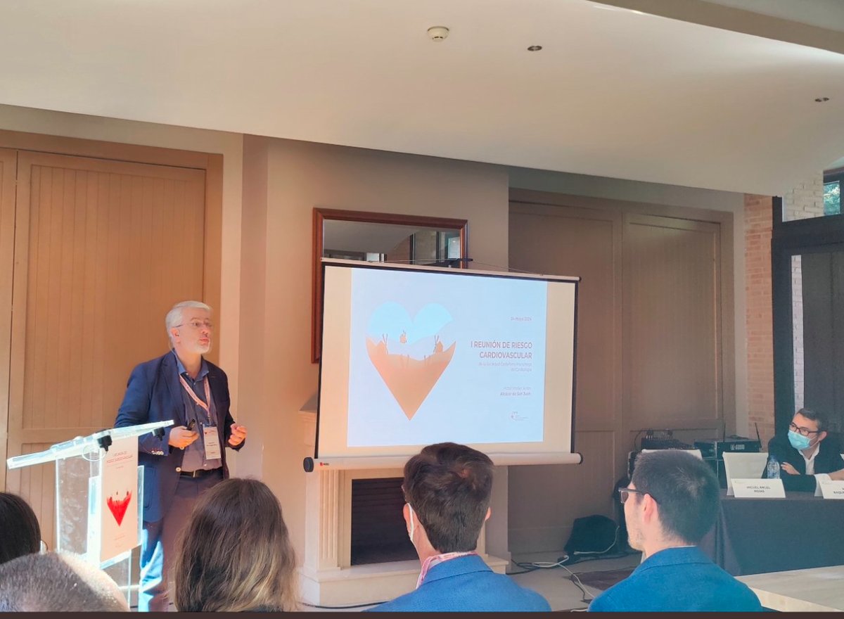 Alejandro Berenguel (@alberenguel) on Twitter photo Ayer tuve el placer de participar en la I Reunión de Riesgo Vascular de <a href="/Cardiocastmanch/">Sociedad Castellanomanchega de Cardiologia</a>. Me invitaron a hablar de “Novedades en Rehabilitación Cardíaca”. Comencé mi intervención diciendo que no iba a hablar de novedades, sino de futuro. Mi visión (nuestra visión, en el Ayer tuve el placer de participar en la I Reunión de Riesgo Vascular de <a href="/Cardiocastmanch/">Sociedad Castellanomanchega de Cardiologia</a>. Me invitaron a hablar de “Novedades en Rehabilitación Cardíaca”. Comencé mi intervención diciendo que no iba a hablar de novedades, sino de futuro. Mi visión (nuestra visión, en el