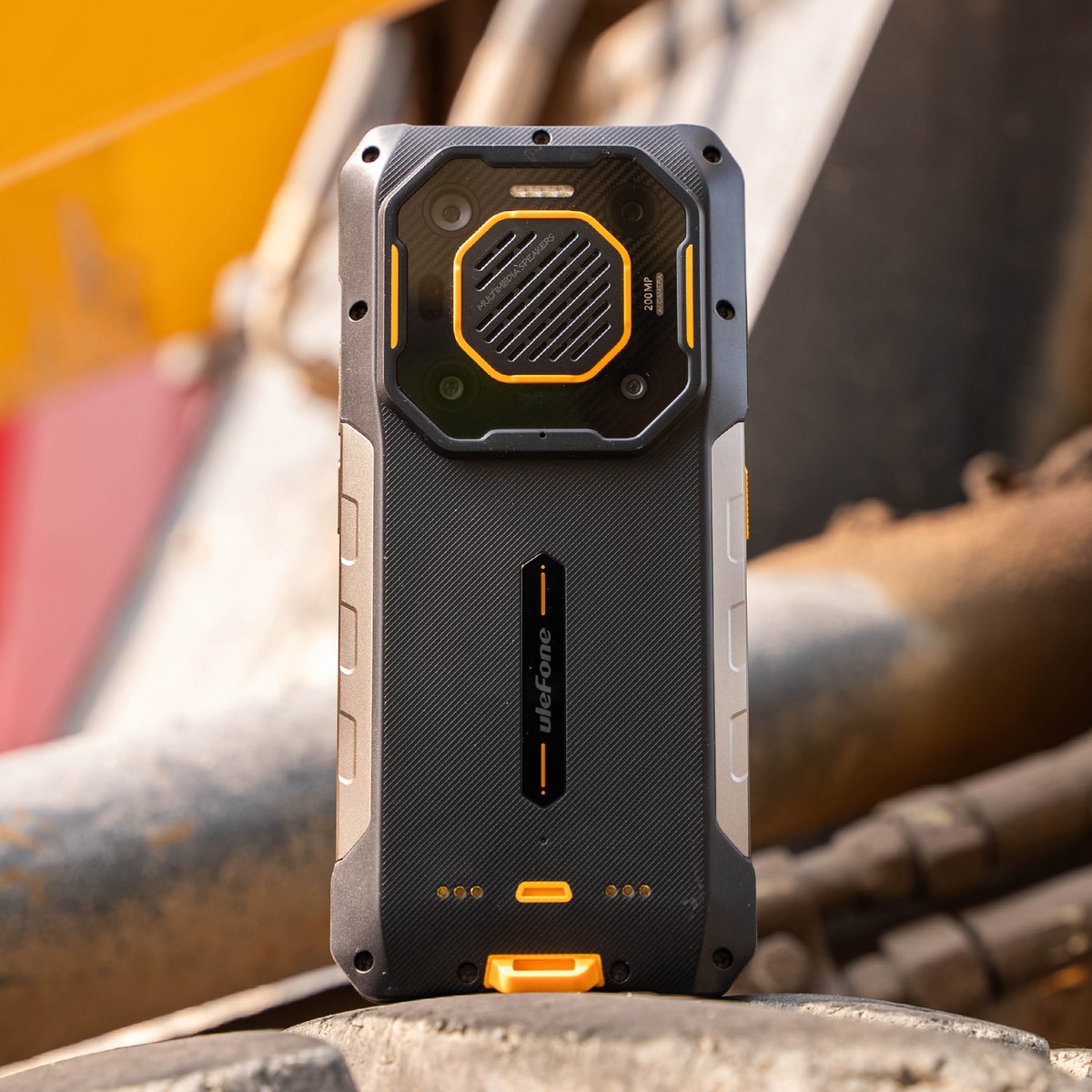UlefoneMobile's tweet photo. Adventure's golden hour just got better with the #UlefoneArmor26Ultra! Capture stunning photos & videos with its 200MP camera system✨ #MegaPerformance
Learn more: https://t.co/nA2Ph4MrJv https://t.co/bncgwO2Shi
