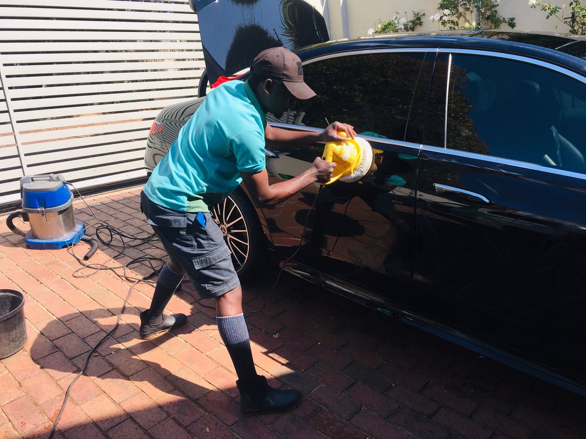 MowashZA's tweet photo. Itβs not clean until itβs Mowashed π₯π₯π₯π±#TheBestOrNothing #Mowash #CarWash #CarPolish #SClass #Premium https://t.co/dOWIuO04wu