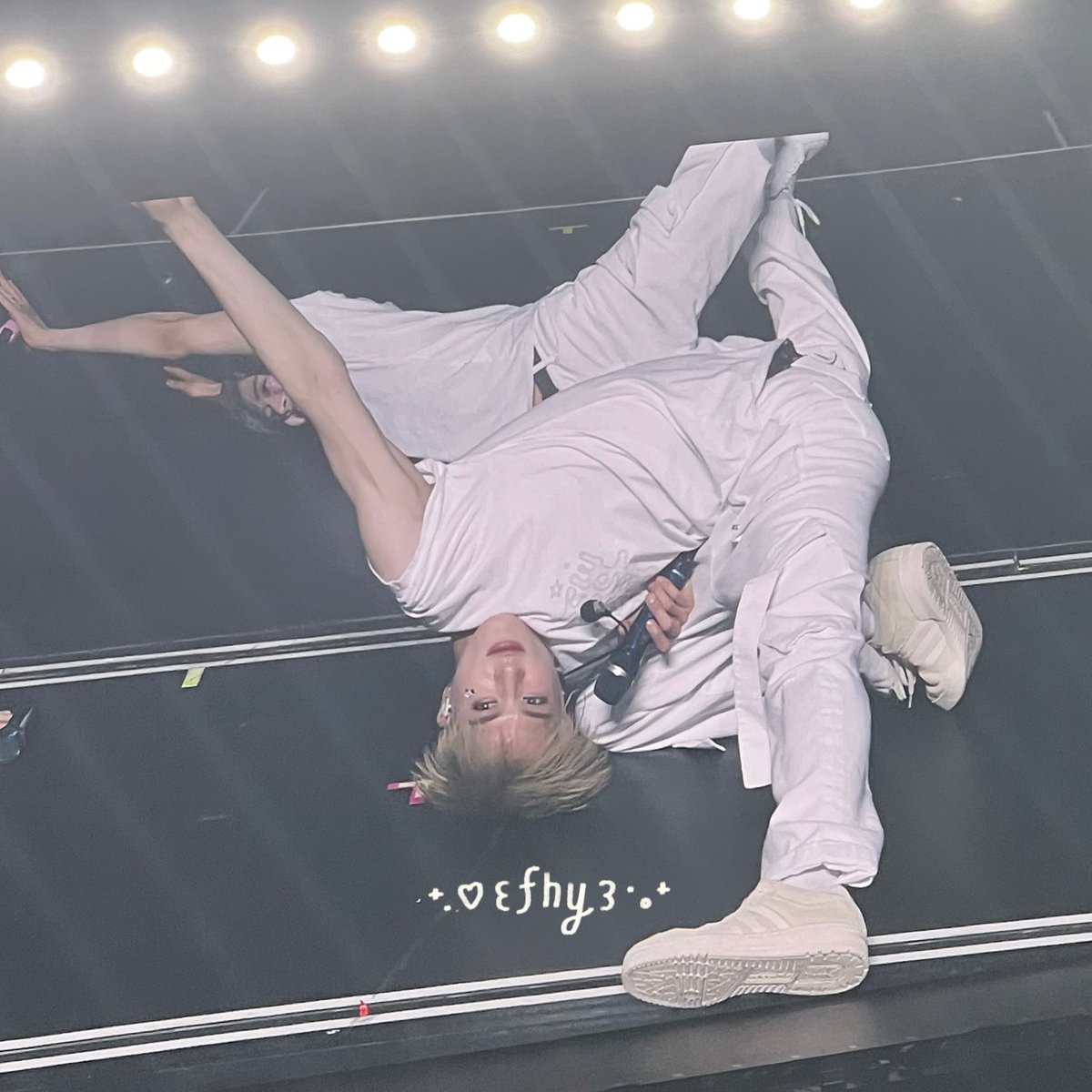 กำลังอยู่ในวัยลอกเลียนแบบ😅😅😅
