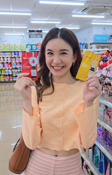 prangjerdai's tweet photo. โดนตกจากรีวิวพี่ดาว ไปลองสูตรสิวมา2 ซอง ใช้มาสักพักละรู้สึกเห็นผลไวอยู่ ด้วยความที่เราเป็นสิวตลอด เลยอยากให้สิวยุบไวๆ รอยจางลงแบบผิวไม่แห้ง ซองนี้ตอบโจทย์มาก❤️ https://t.co/0Wd10KbvBt