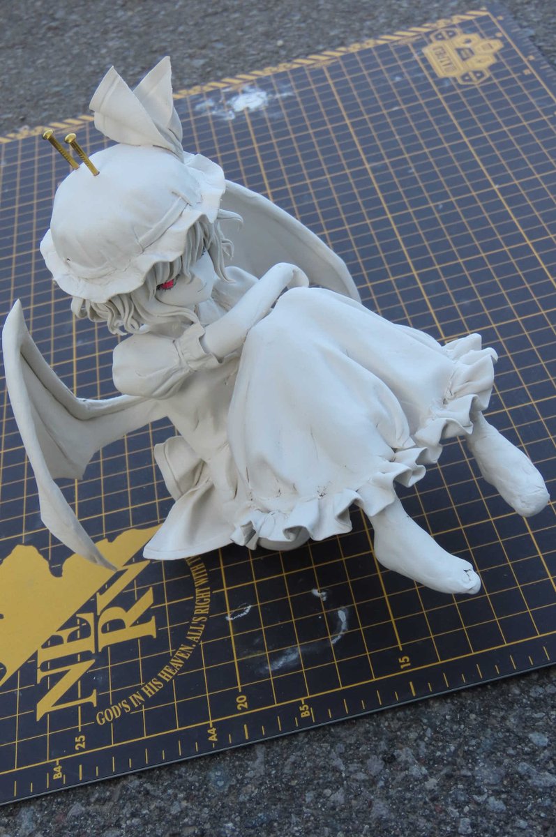 RDEcXJDUOUxNuH1's tweet photo. レミリア続き
フリルとか色々ついて2段クラゲになりました

#東方 #レミリア https://t.co/RZ1ljkHMuU