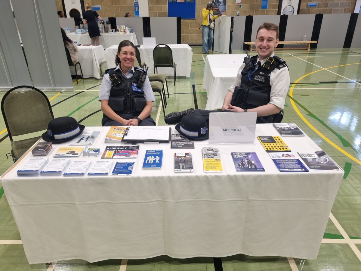 Getting ready for the Wandsworth Council event at Wandle Recreation Centre.

#WandsworthCouncil
#WandleRecreationCentre
#MetPolice