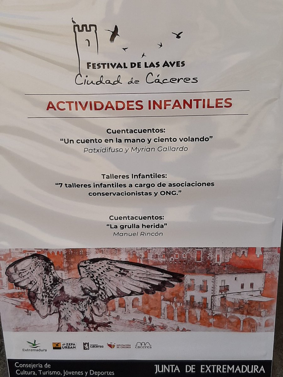 #Festivaldelasaves #Cáceres Cuentacuentos y actividades para los más pequeños.