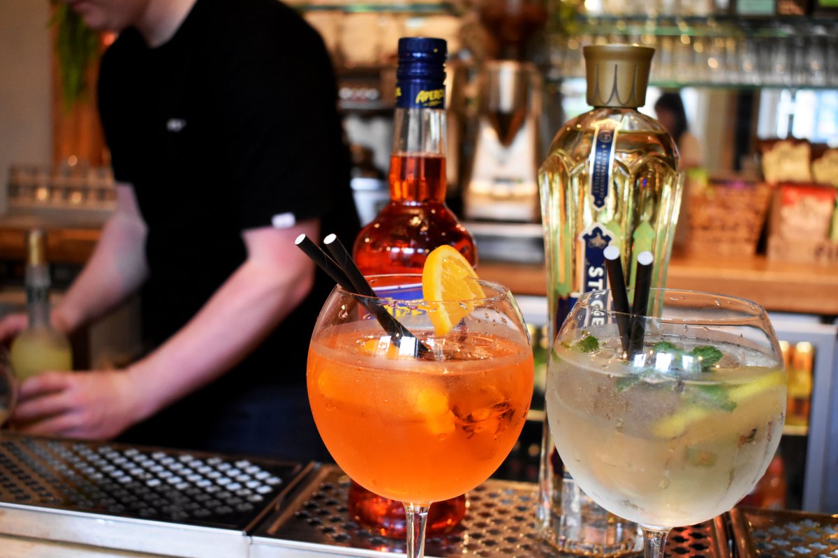 Heading in to Bury for the Food and Drink Fest this weekend? 🤔

Why not pop into our Malt Bar and try our new range of spritzers! 🍹

We've added Aperol spritz, Hugo spritz and Limoncello spritz to our Malt menu just in time for summer ☀️