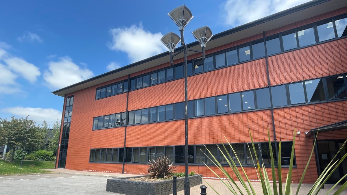 Featured office - Suite 6, Venture House

A high quality, first floor 1947.00 sq ft suite, which is open plan and has excellent links to the nearby A61. 

More information: chesterfield.co.uk/business/comme…

#InvestInChesterfield