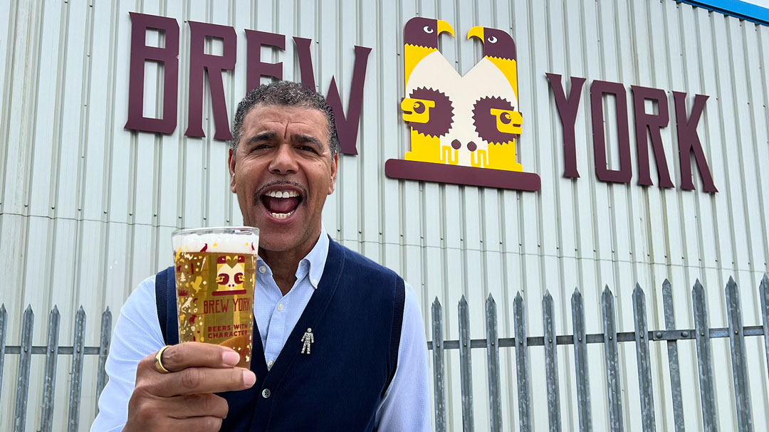 brewyorkbeer's tweet photo. ⚽️ WATCH THE EUROS WITH KAMMY ⚽️
Join us on Tuesday 18th June for an exclusive opportunity to meet legendary football star @chris_kammy at @CoopersGuiseley! All proceeds from ticket sales will be donated to support @ProstateUK.

https://t.co/FdBlnOS31W https://t.co/beg8AfSJ79